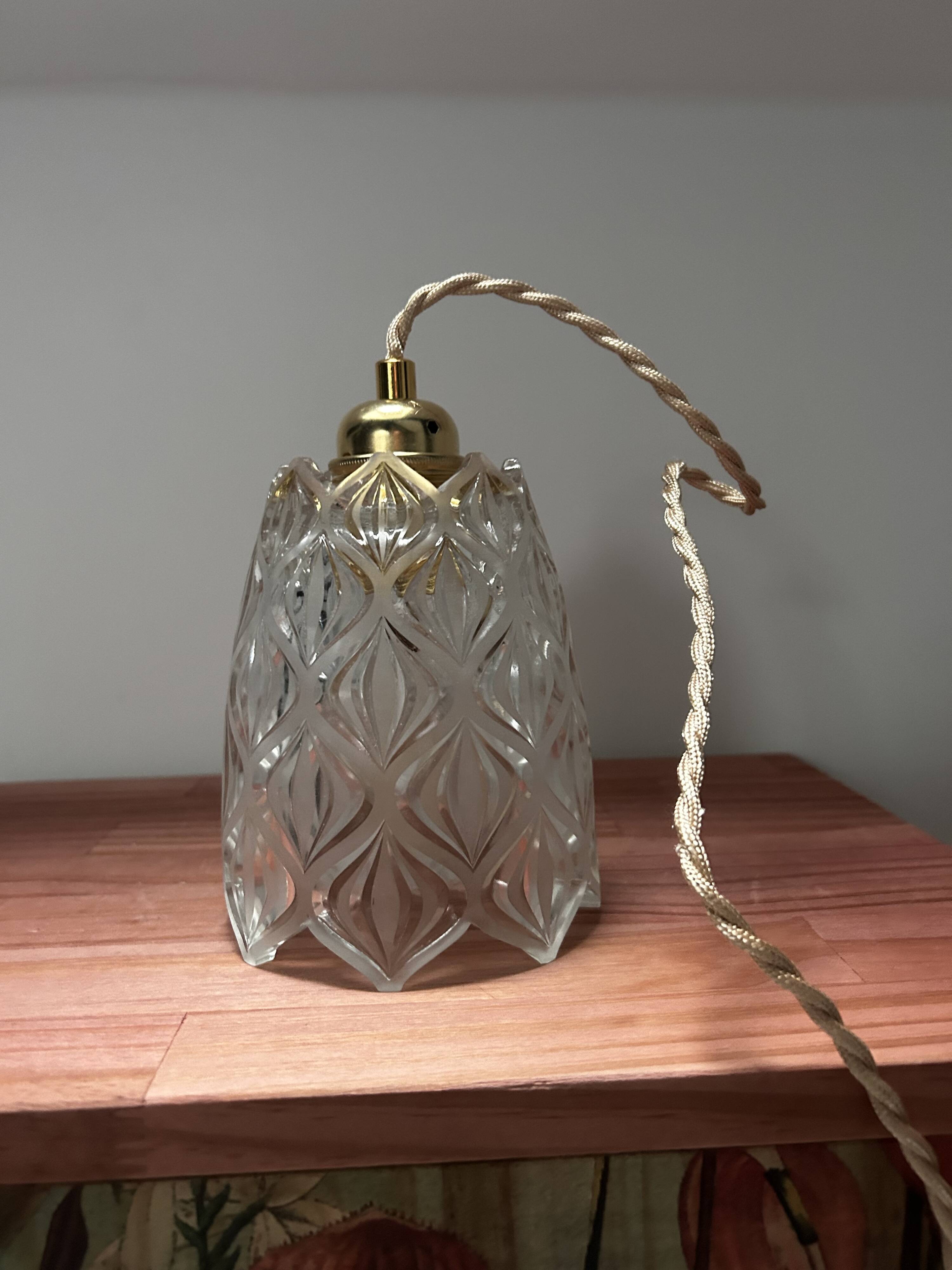Baladeuse vintage en verre ciselé
