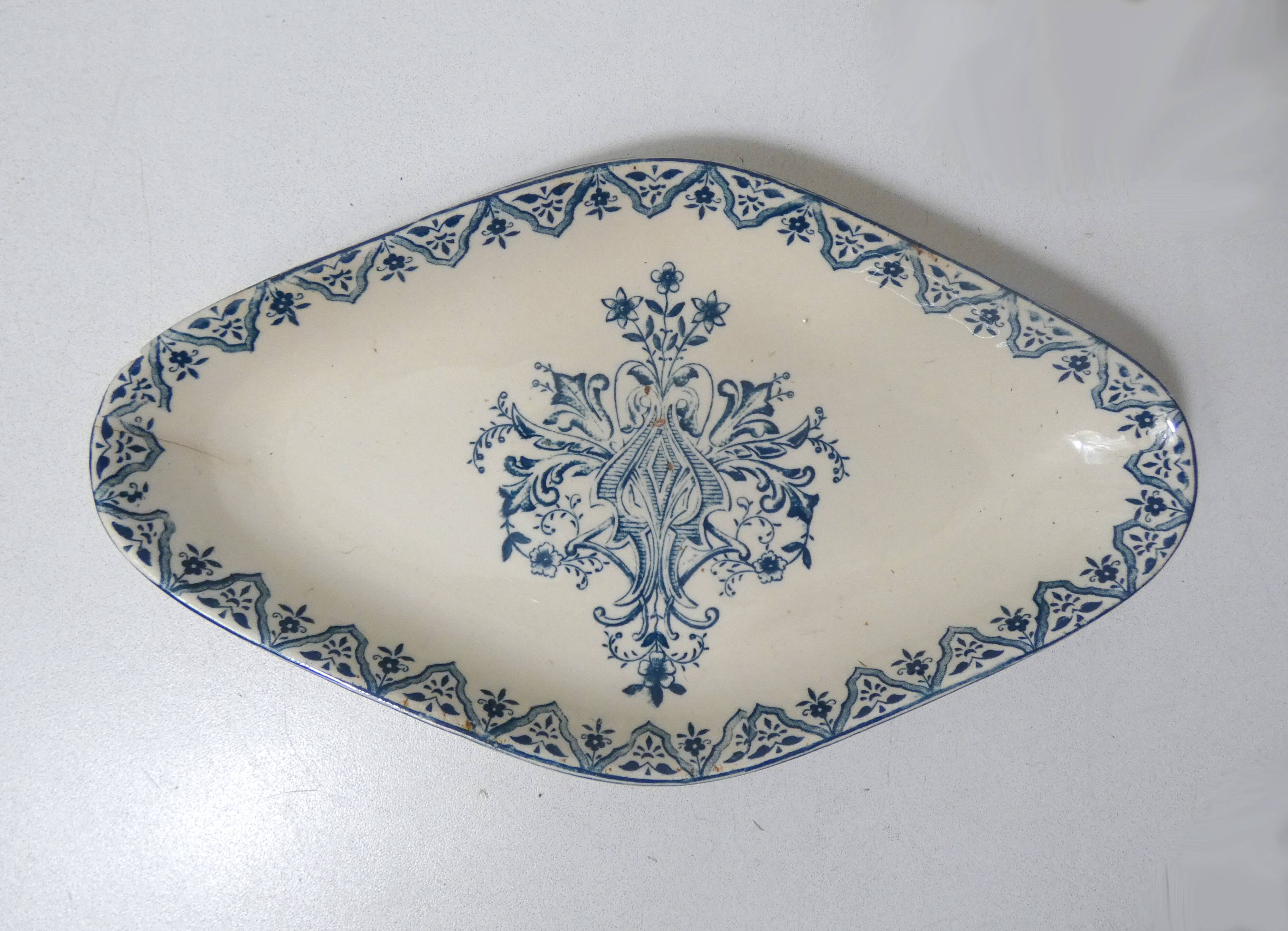 Iron earth dish alhambra salins art deco