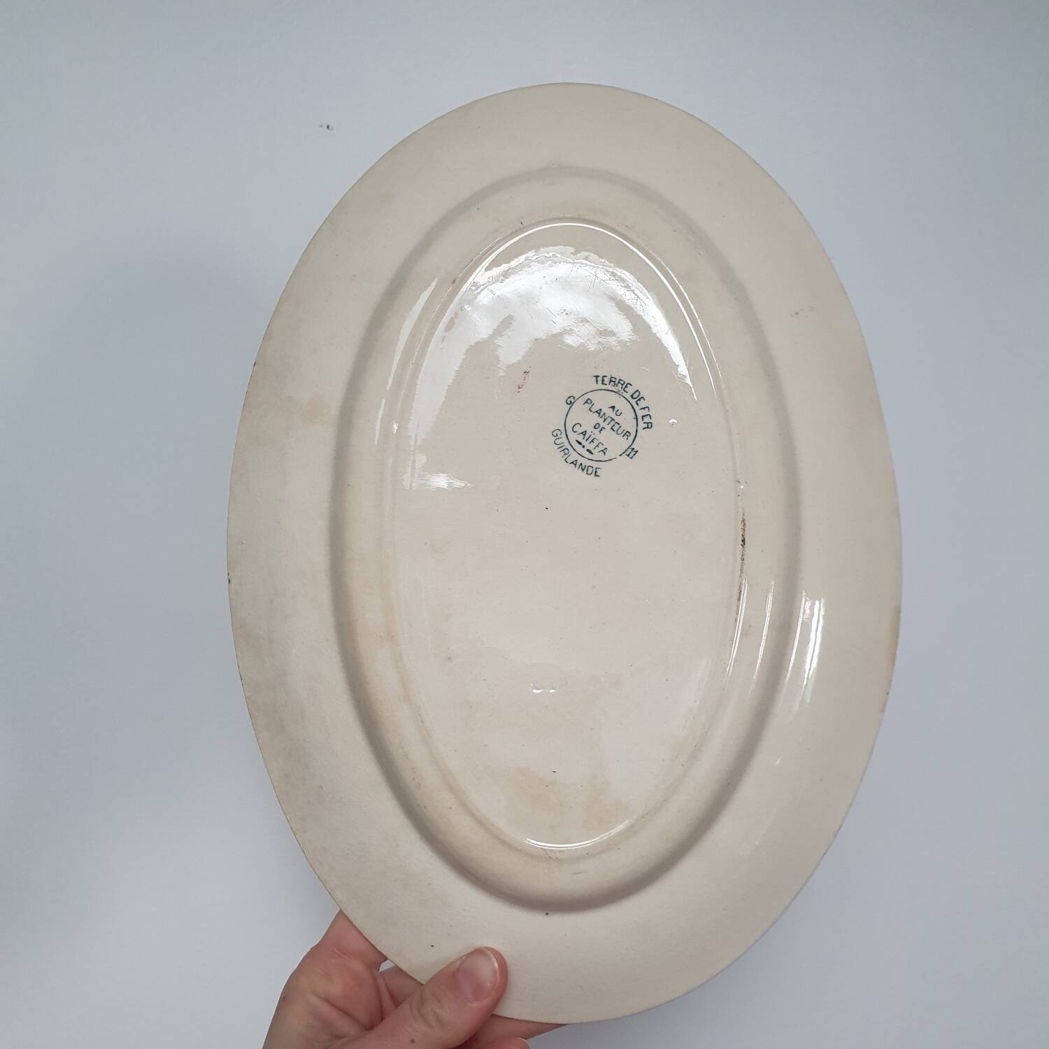Oval plate Terre de Fer Garland