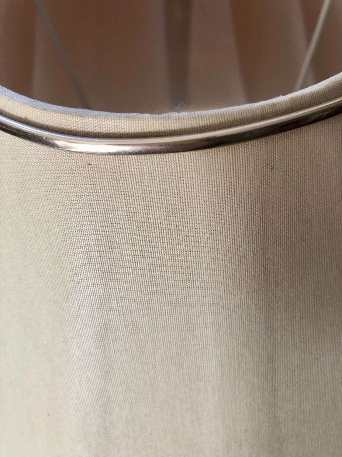 Ceramic and metal table lamp