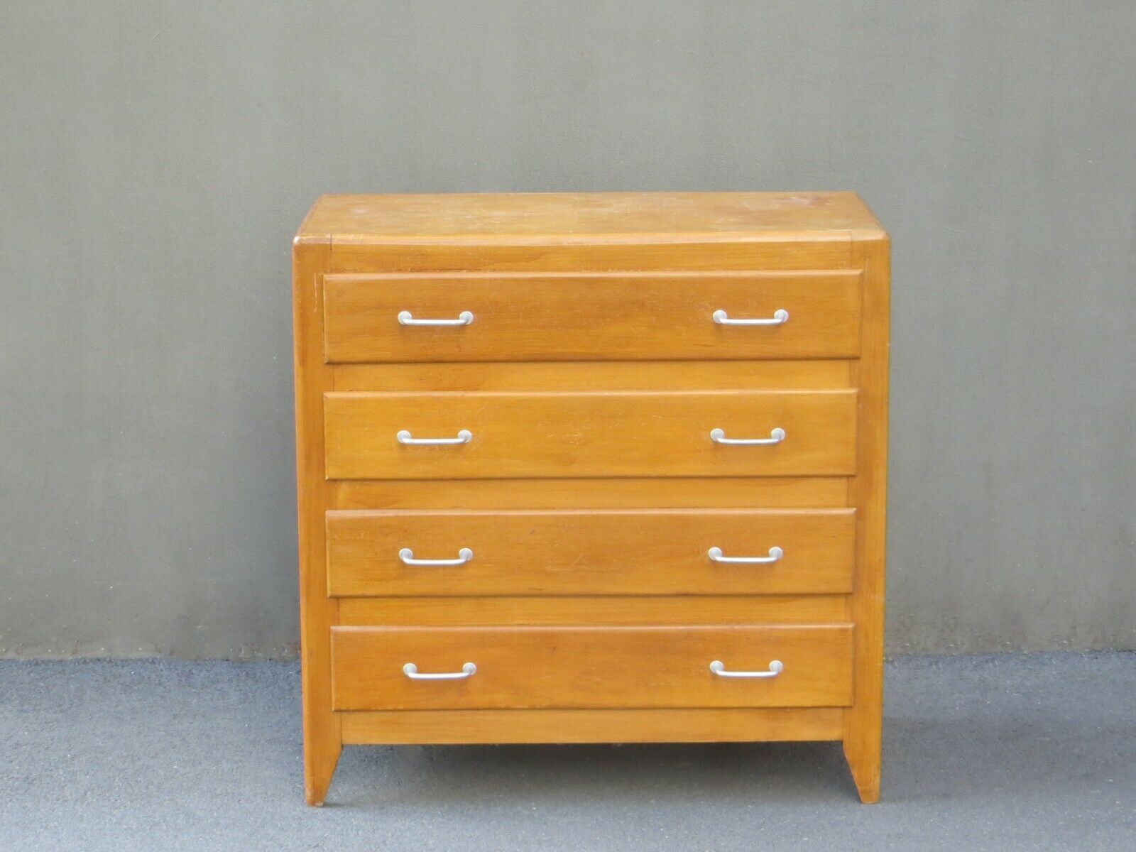 Vintage 40s chest of drawers