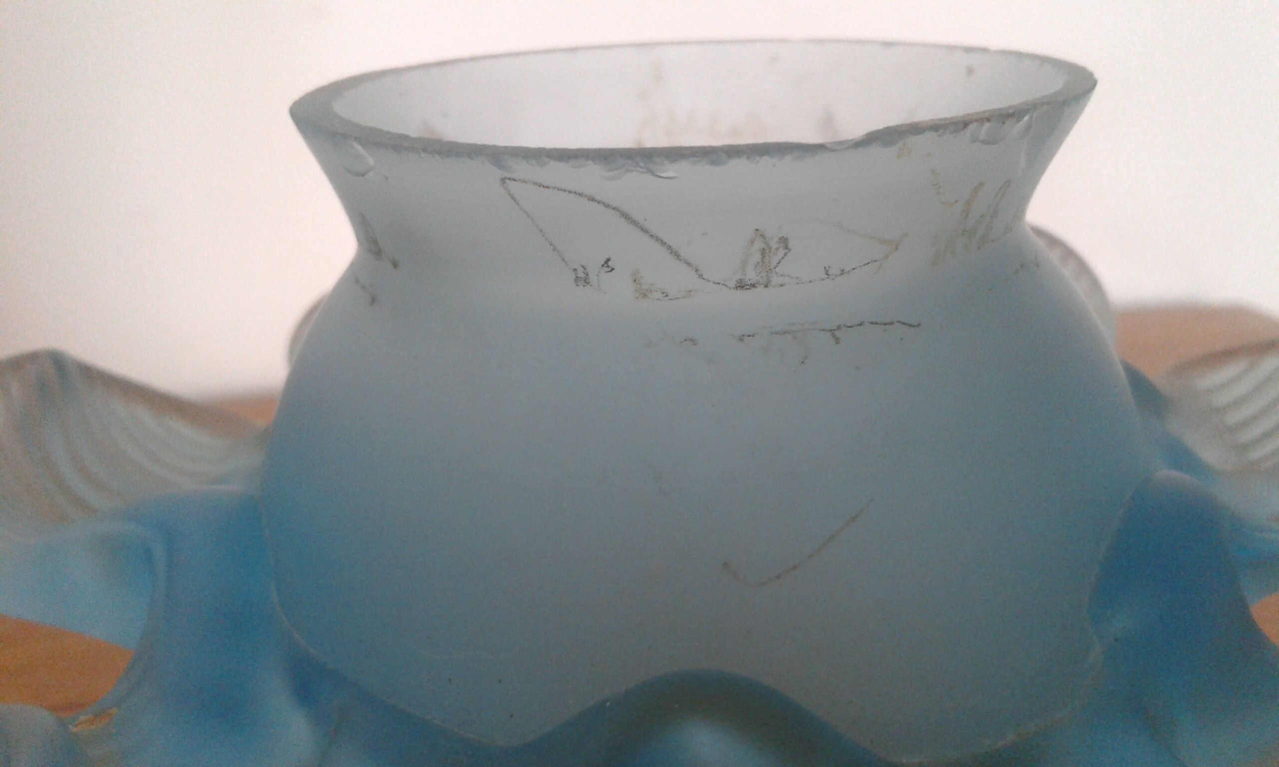 Abat jour verre bleu, forme  fleur