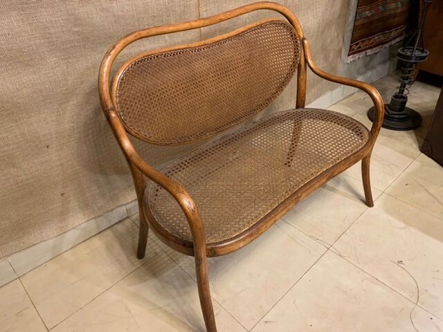 Children's sofa curved wood