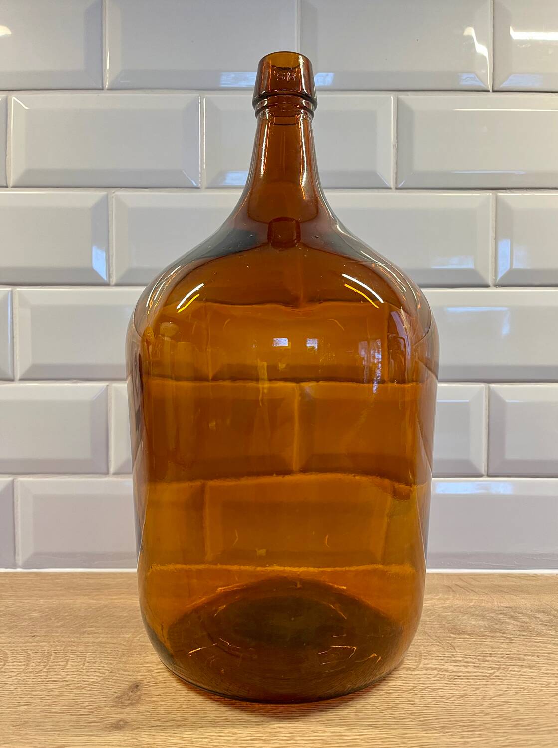 Give me amber Jeanne.