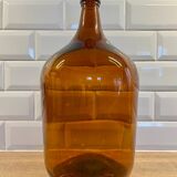 Give me amber Jeanne.