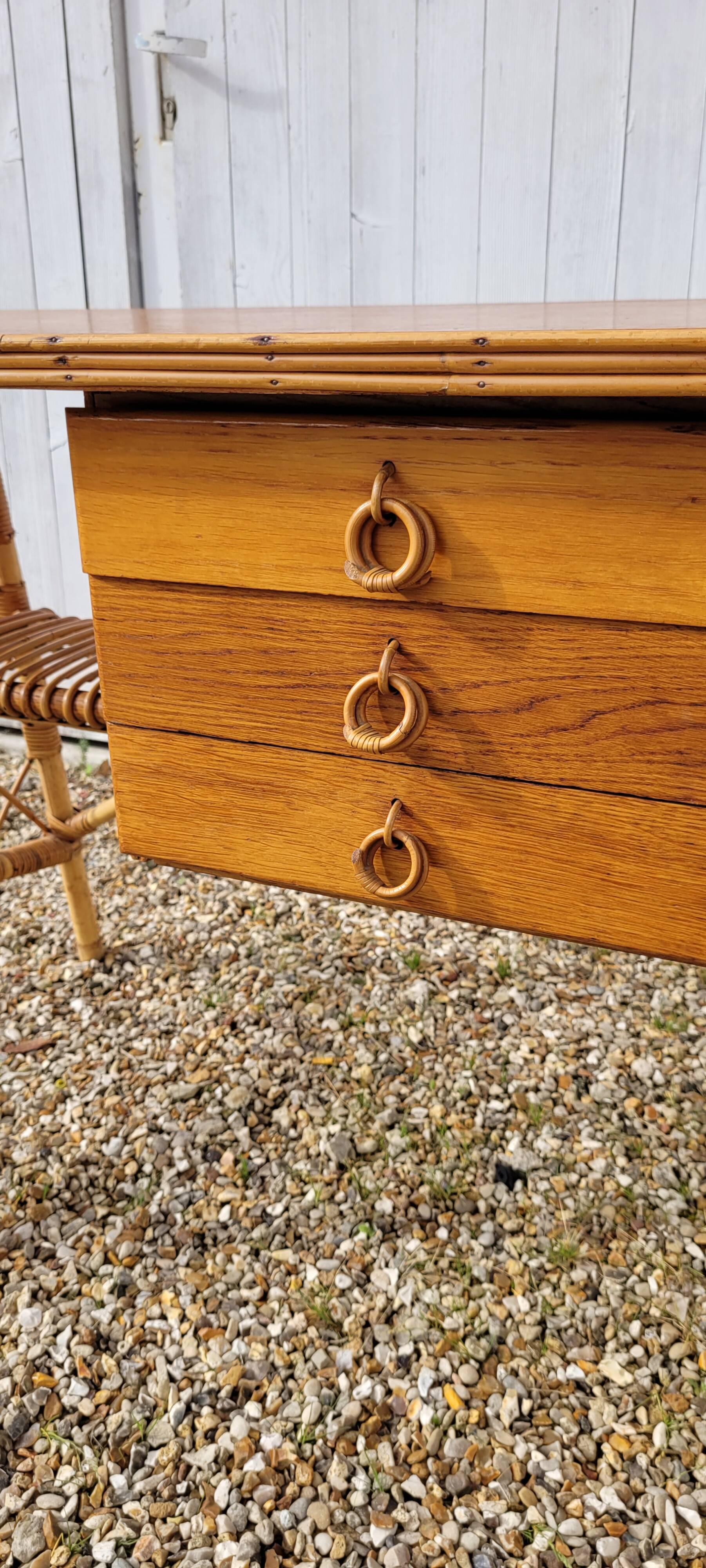 Bureau en rotin