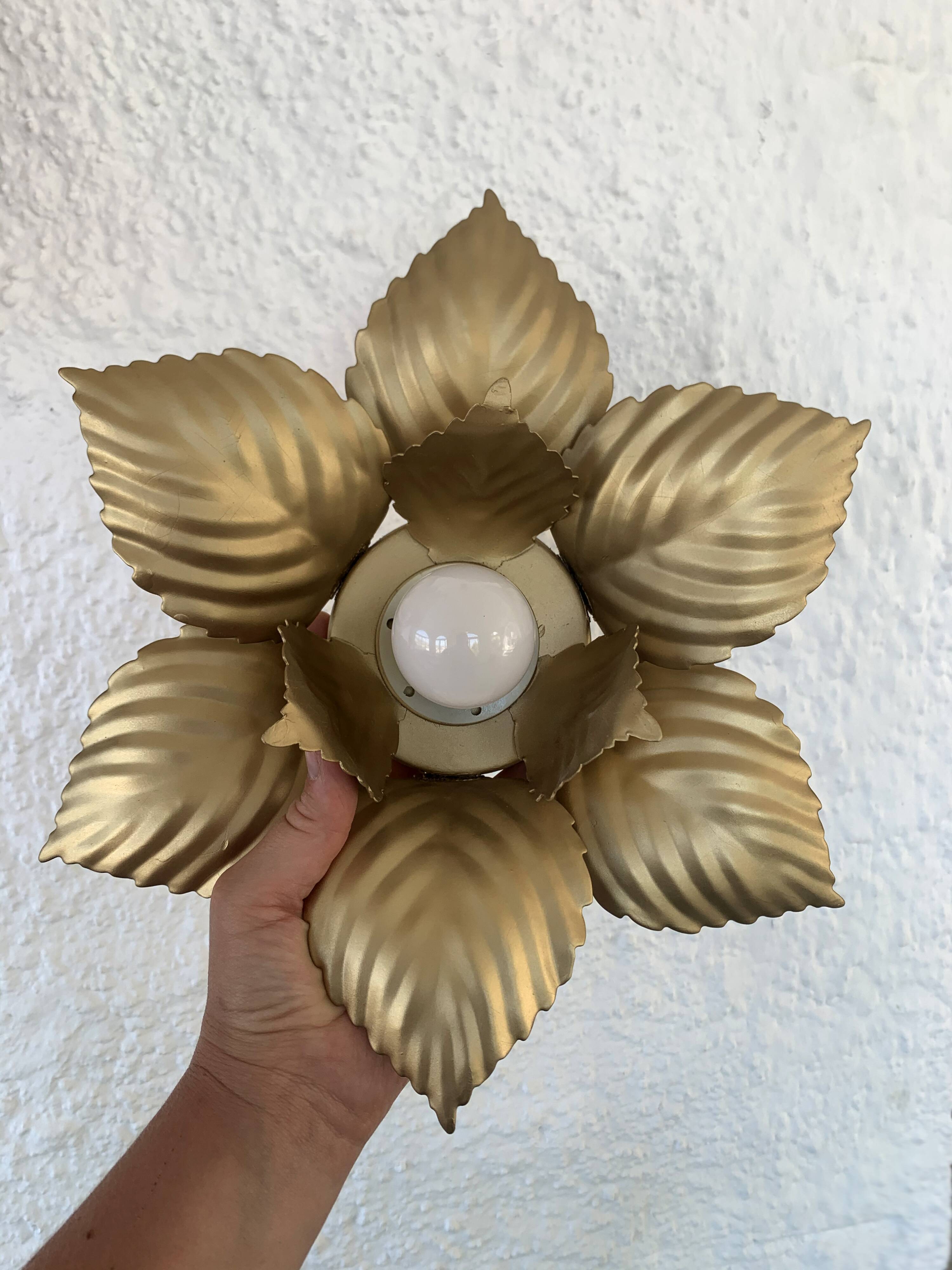 Applique fleur vintage dorée