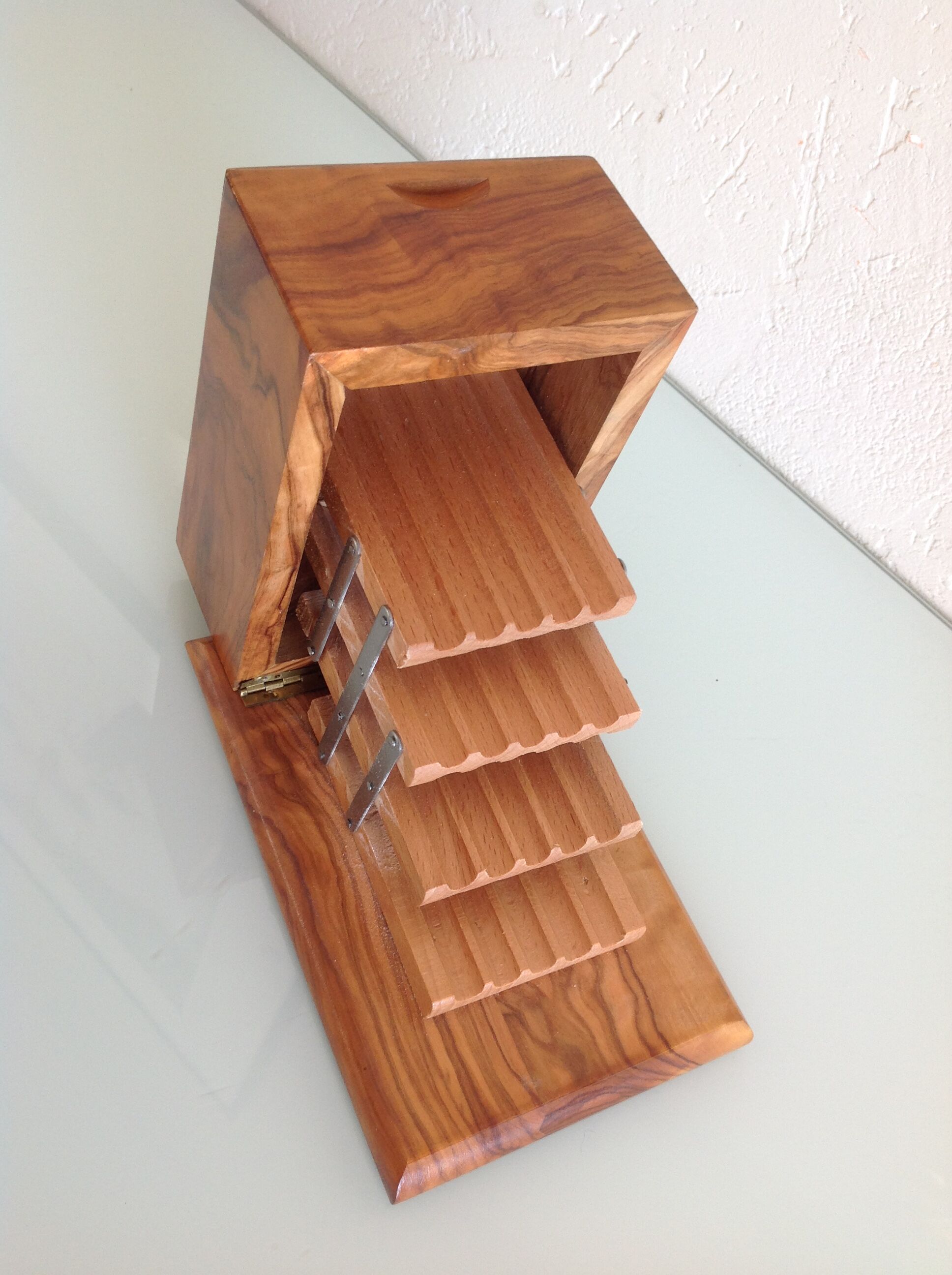 Old patented/vintage 1970s cigarette box