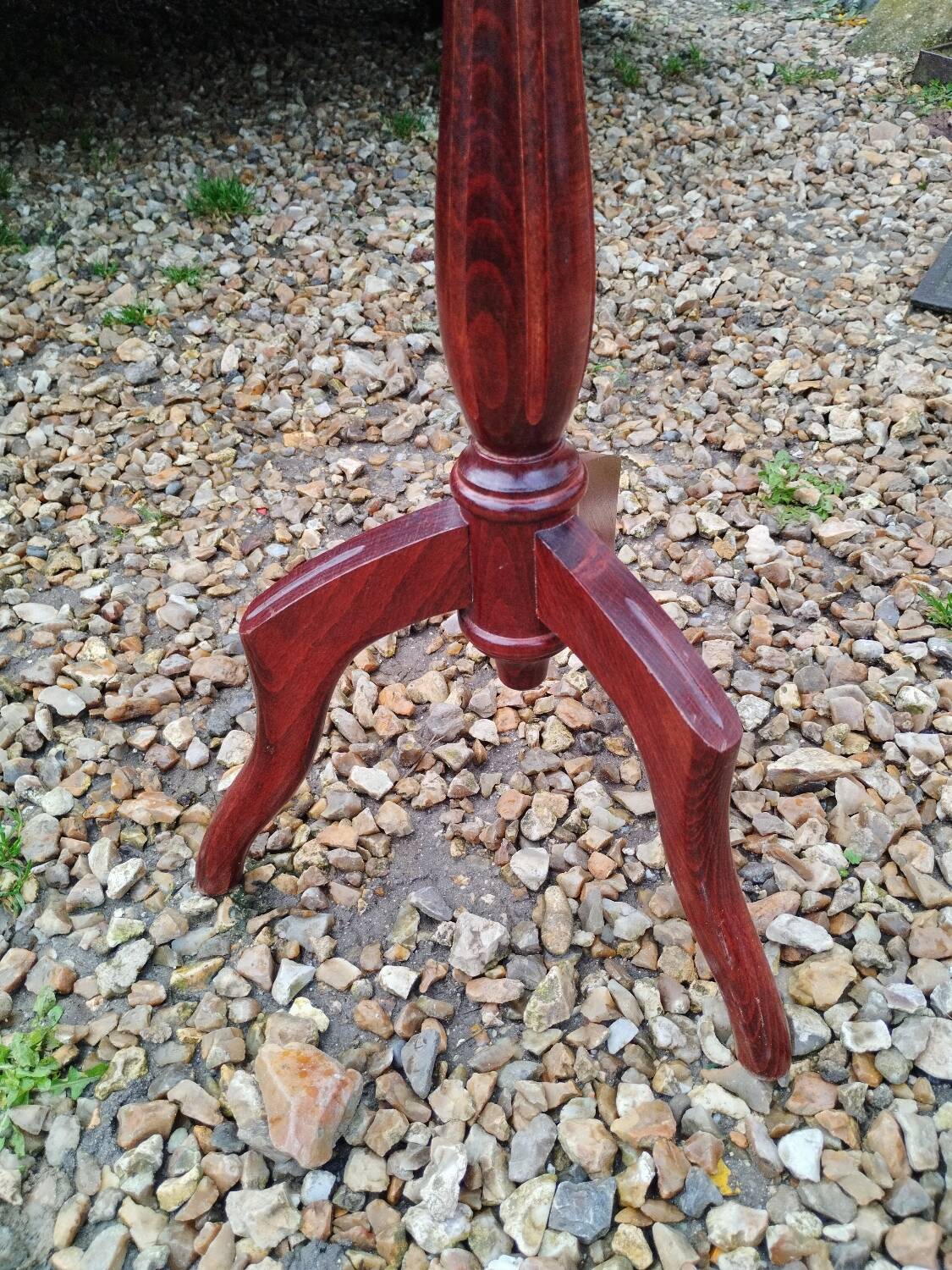 Table de chevet plateau marbre style louis xvi