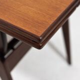 Teak metamorphic table