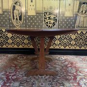 Burgundian table - winegrower's target