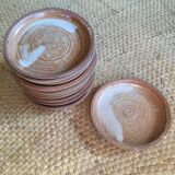 Série de assiettes en grès