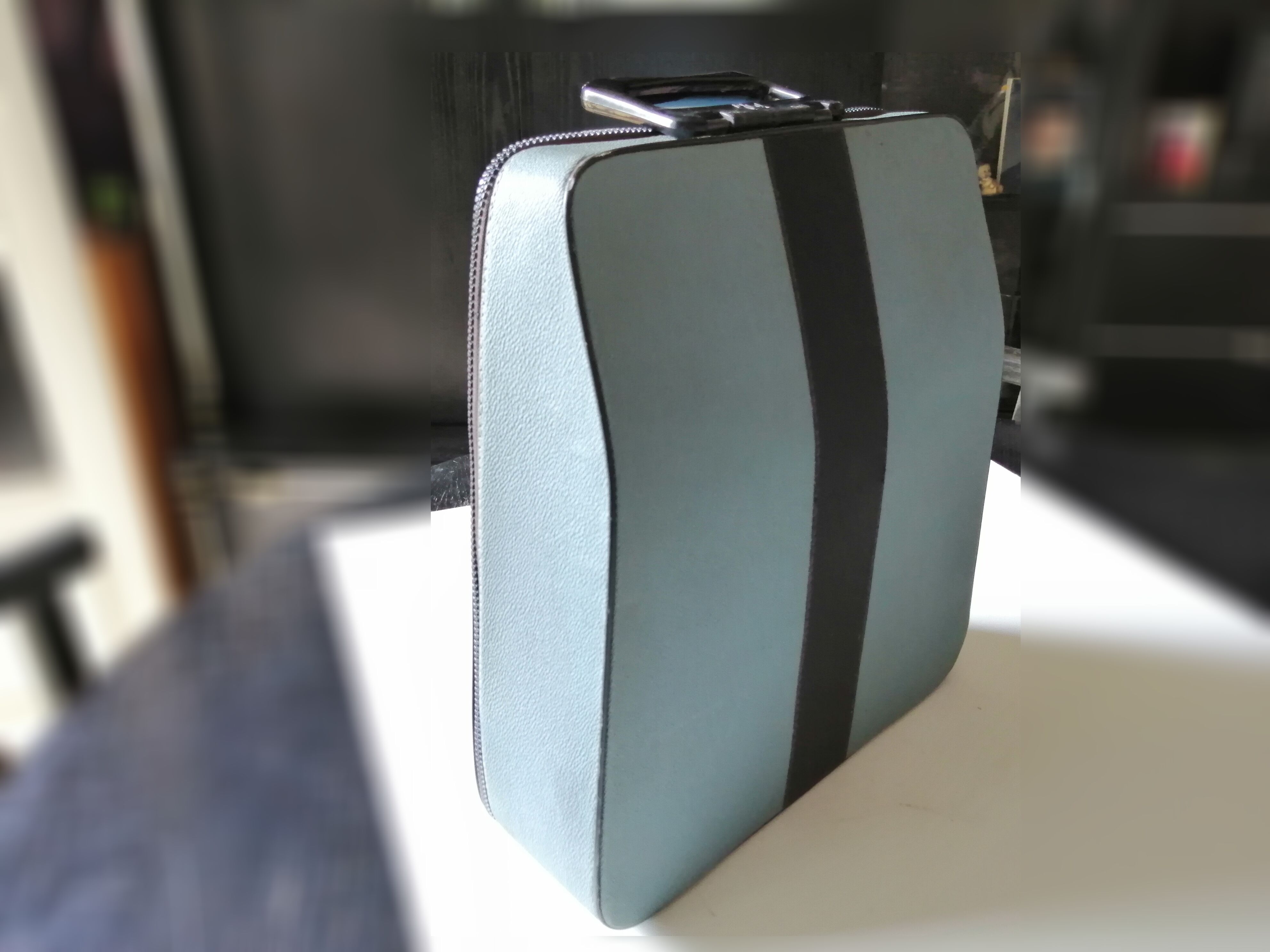 Portable typewriter Olivetti lettera 32