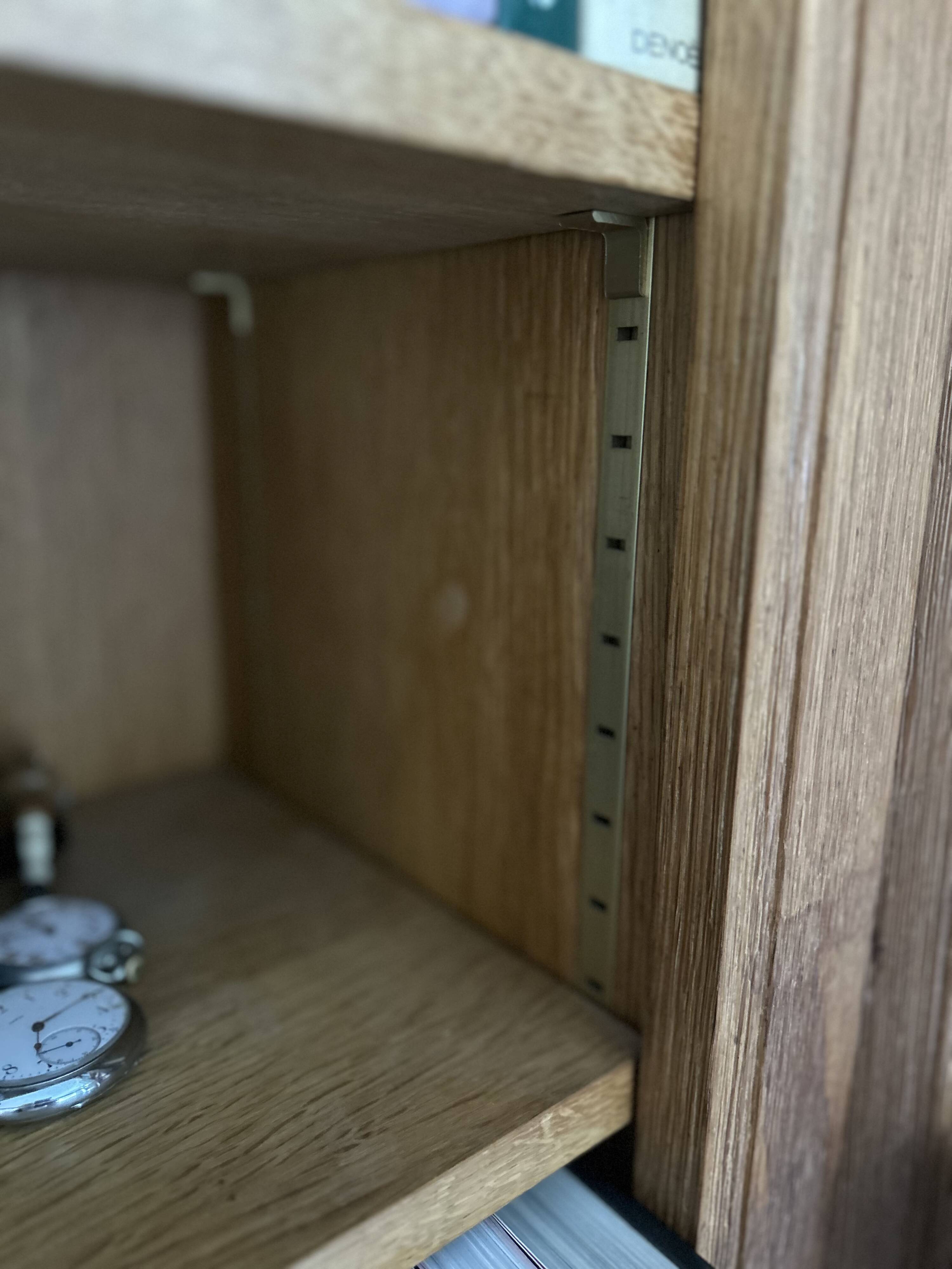 Custom U-shaped wall library – Solid wood and oak