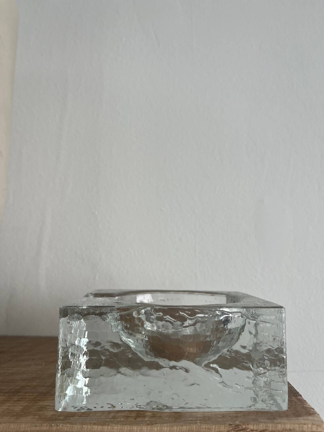 Cendrier pavé de verre