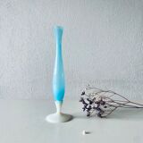 Vase ancien en opaline bleue et blanche