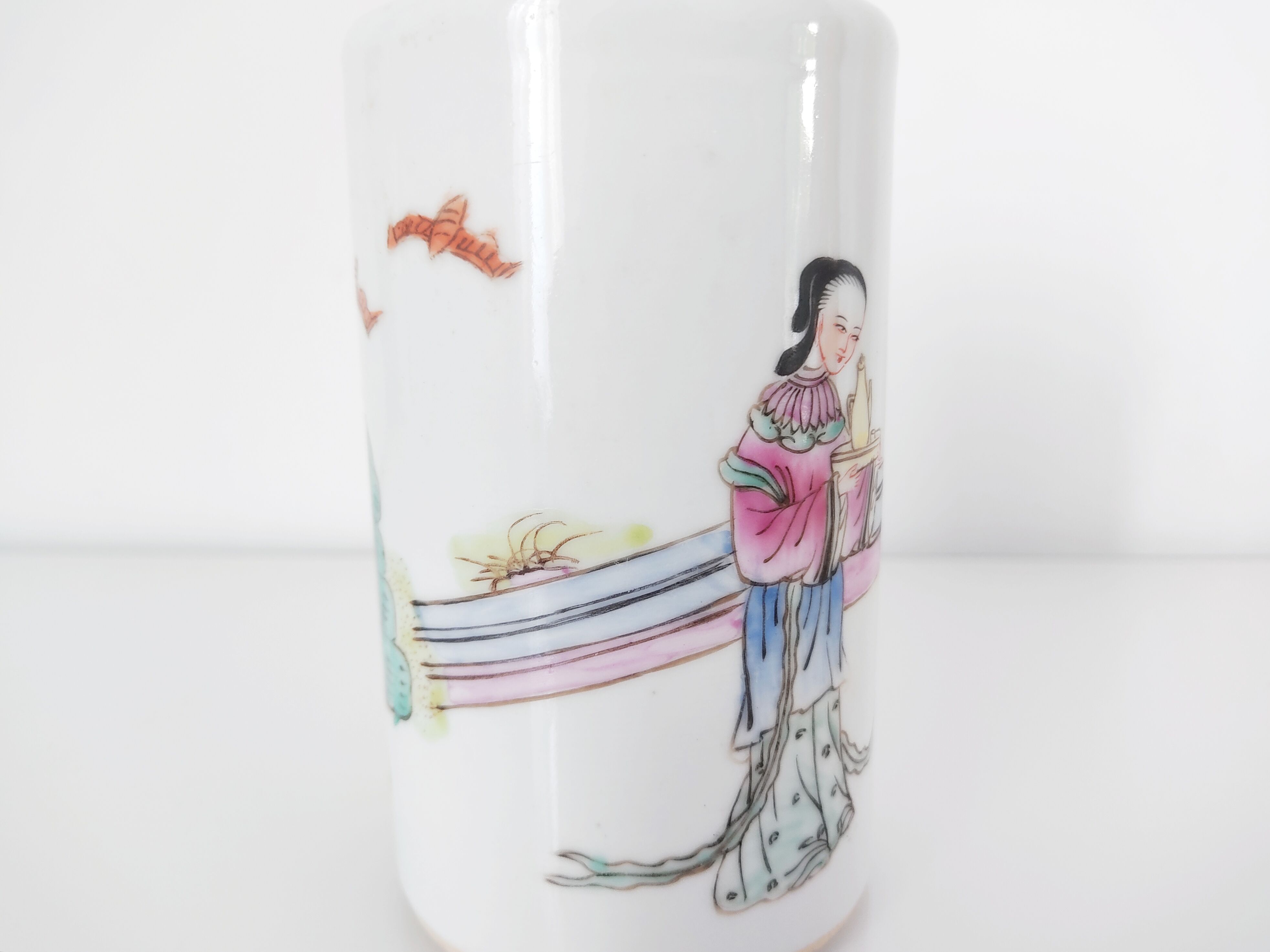 Chinese porcelain brush pot