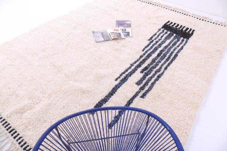 Traditional handmade pure wool Berber rug size 2.4/1.6 m