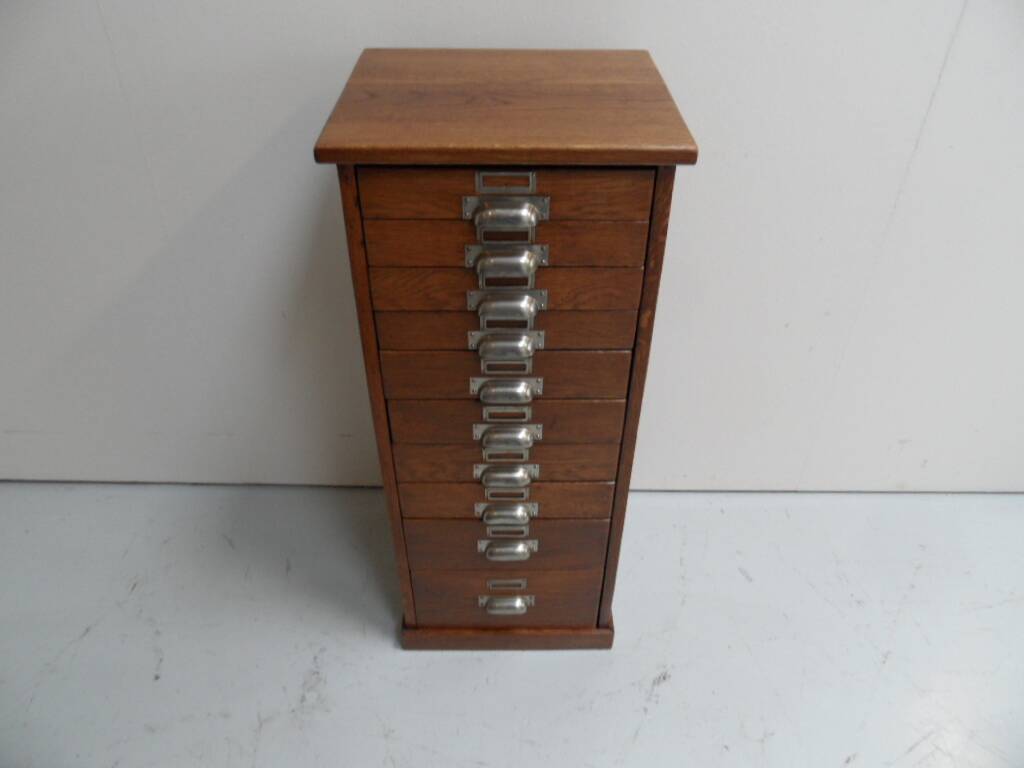 Cabinet de pharmacie en chêne vintage