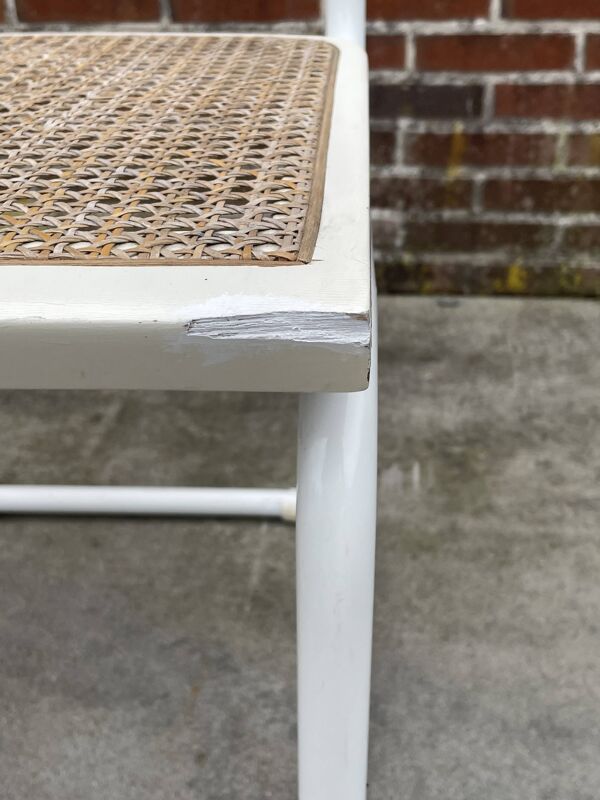 Suite de 4 chaises modèle Cesca b32 en blanc par Marcel Breuer