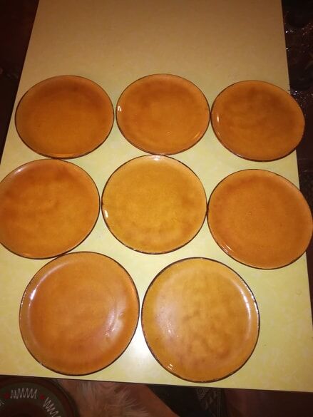 Batch of 8 ceramic dessert plates