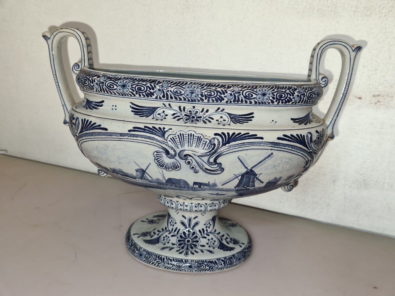 Delft earthenware planter with mill decoration