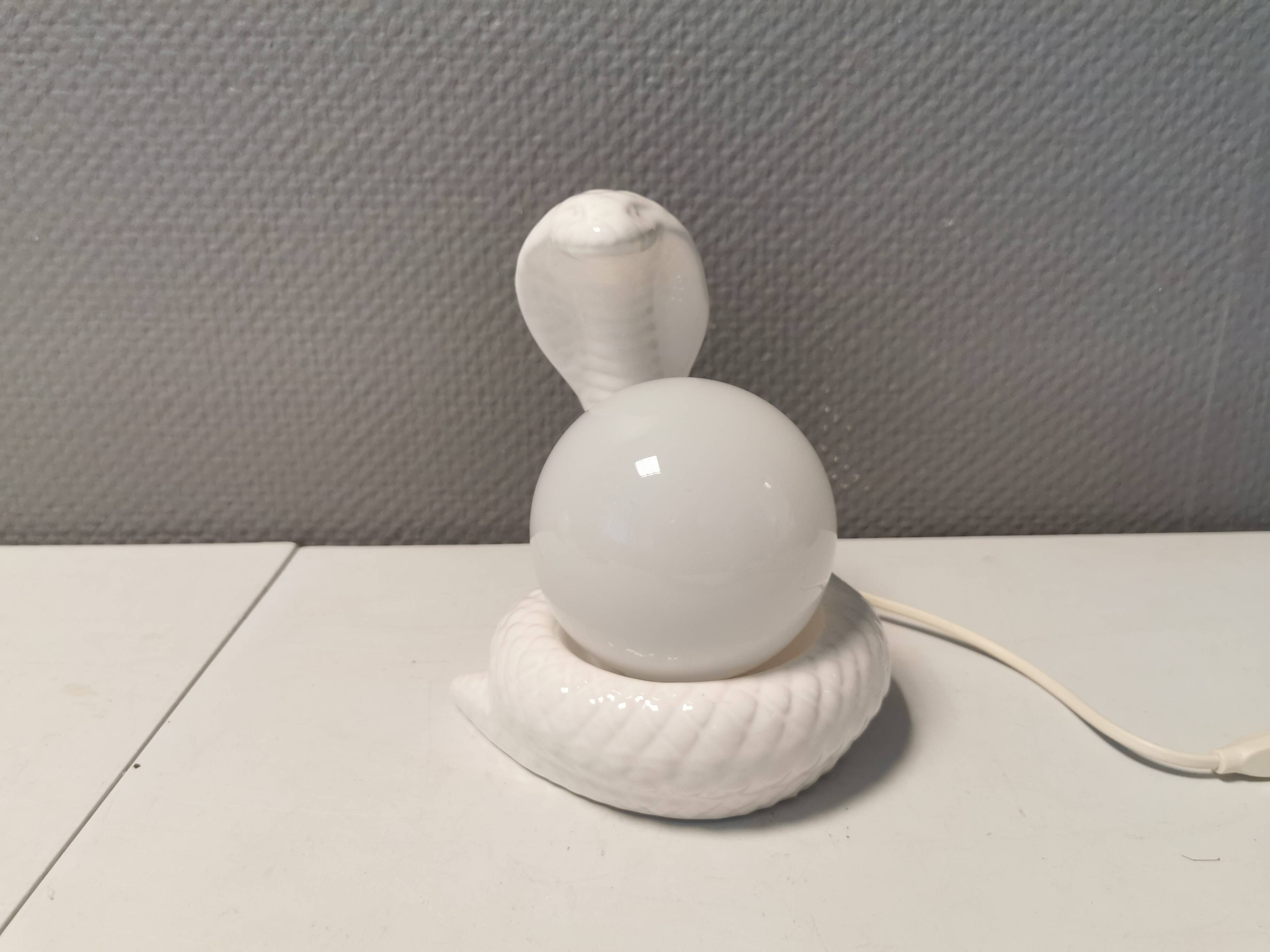 Beautiful vintage ceramic COBRA table lamp with thin milky white glass shade/dome. RAF Sweden 70-80s