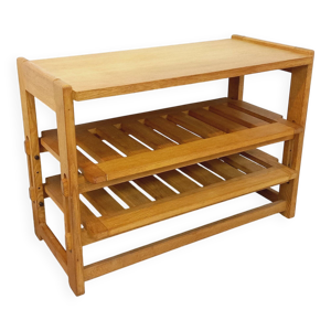 meuble de rangement ouvert