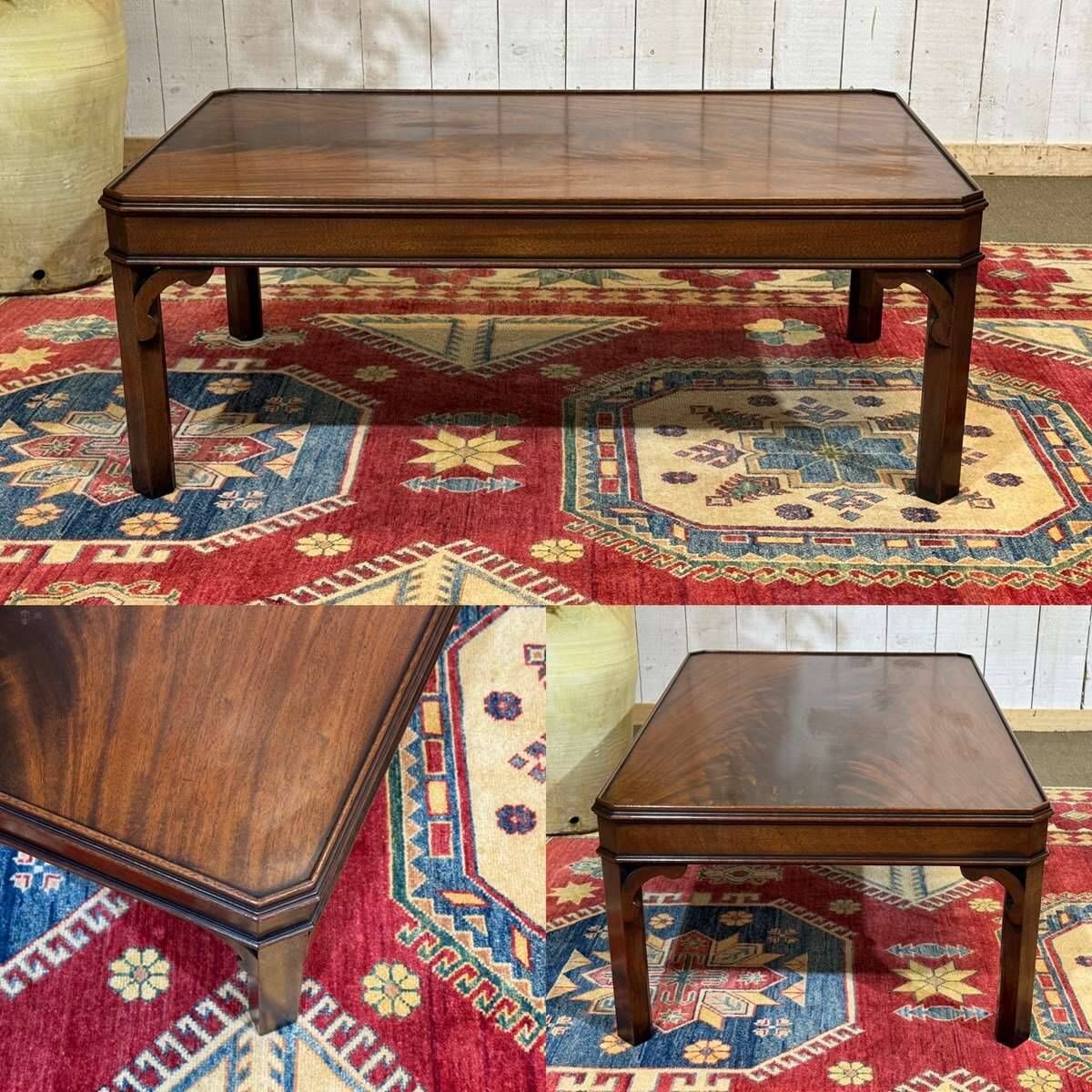 English coffee table in mahogany from the 1950s.