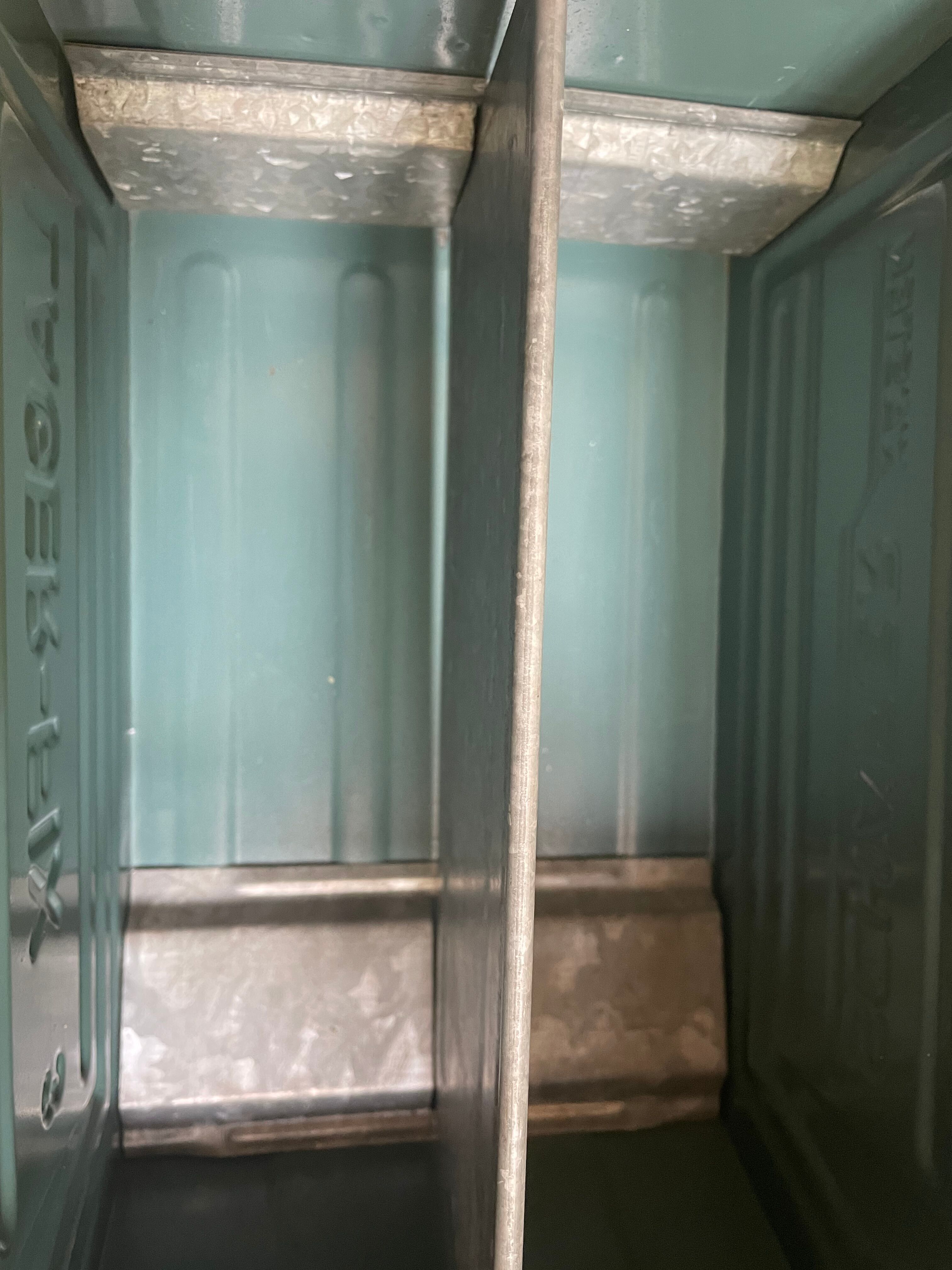 Schäfer metal claw lockers