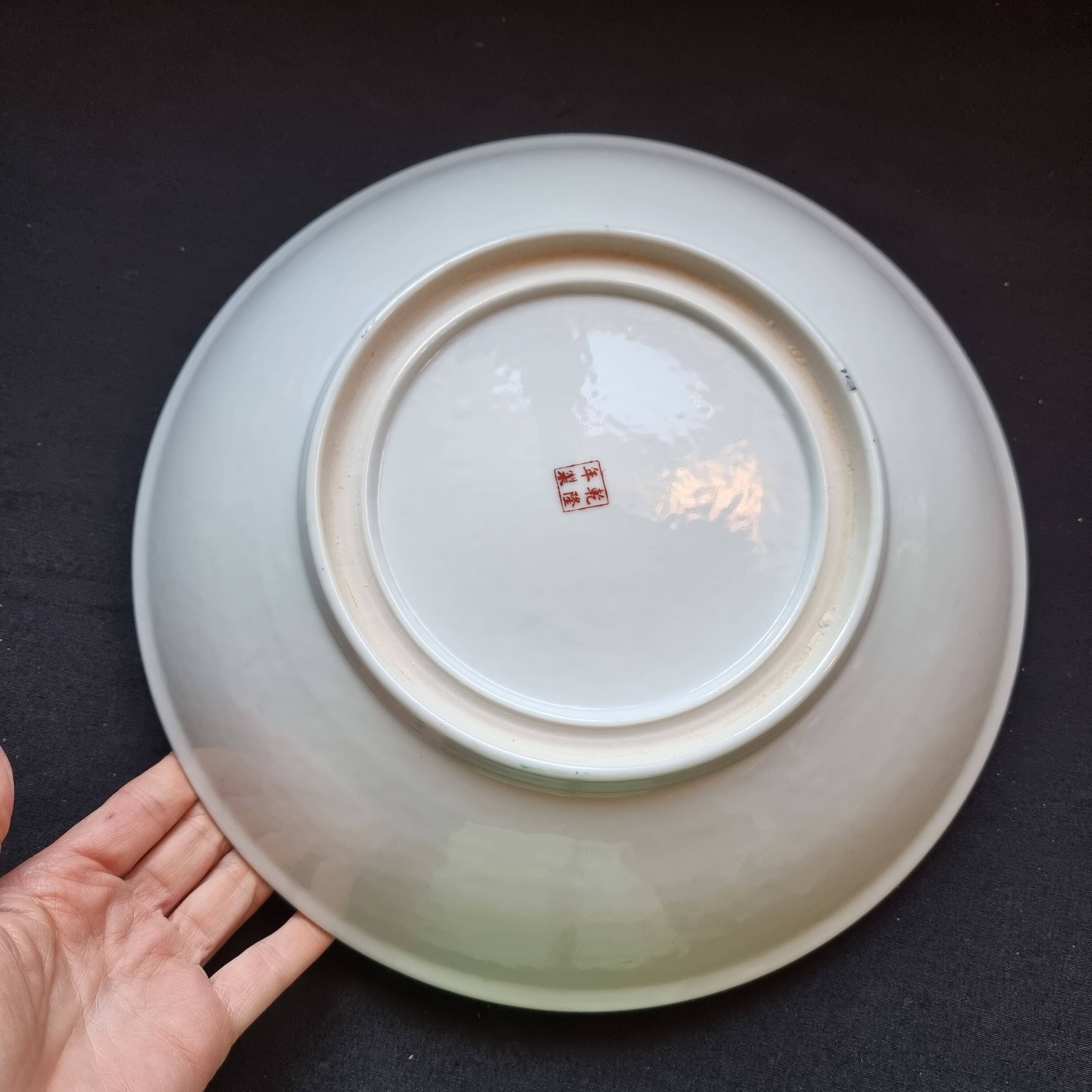 Large soup plate in Macao porcelain (1971), authentic wine piece