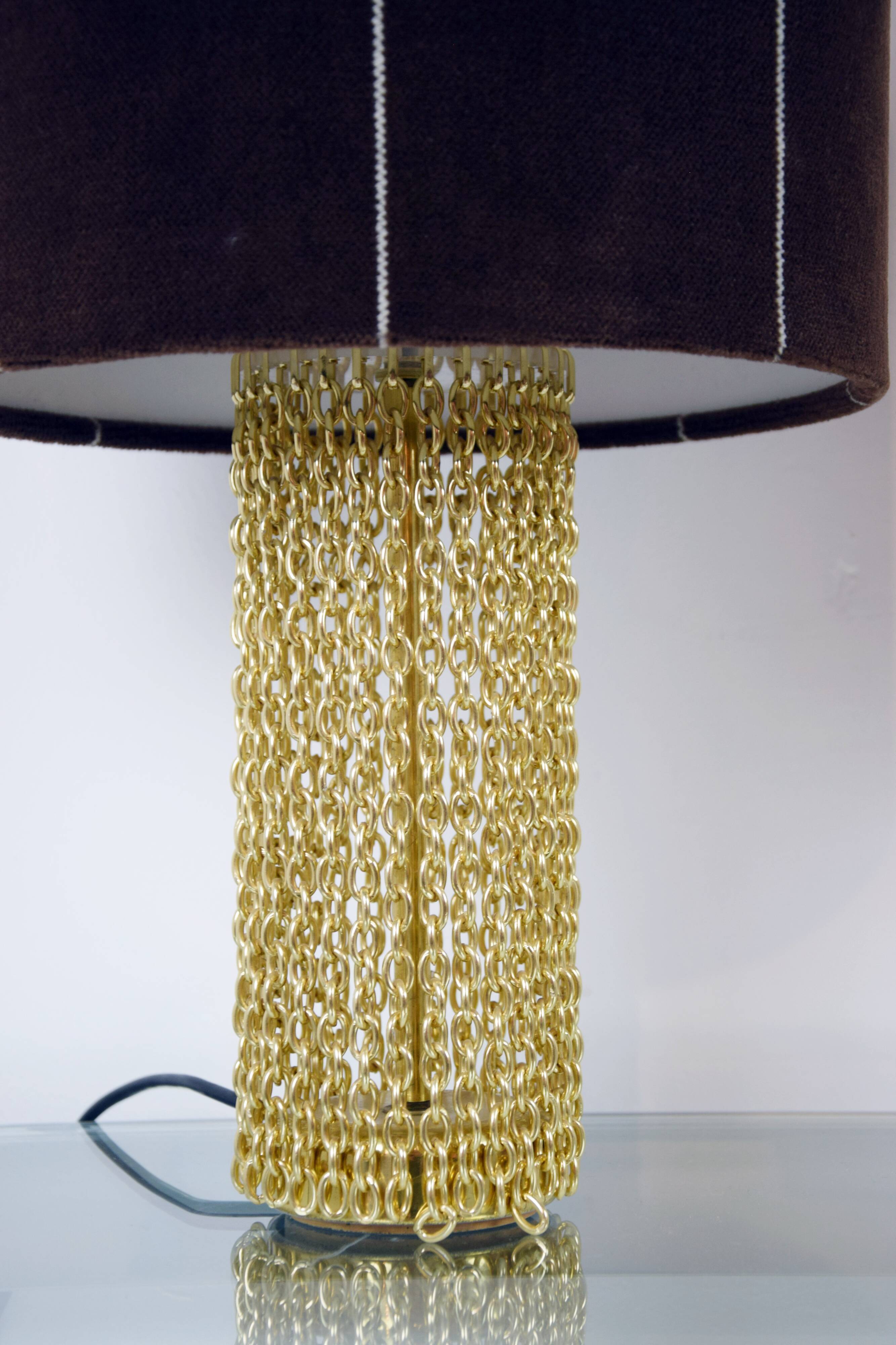 Pair of lamps with chains