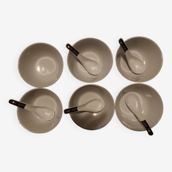 Oriental bowl and spoon set