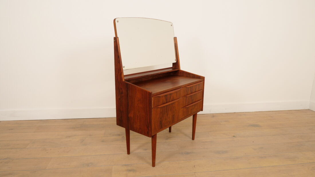 Vintage dressing table | Danish design | Teak