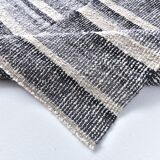 Tapis Kilim bleu marine et beige