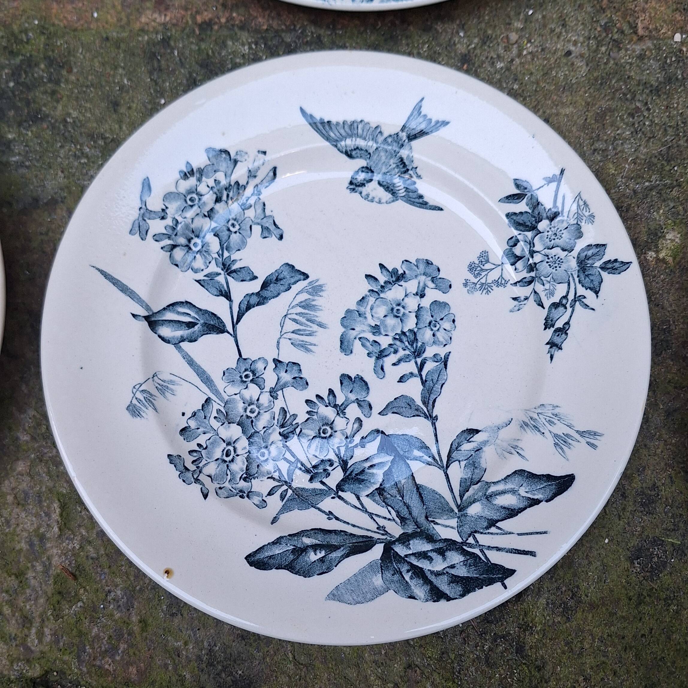 Service set in Longwy earthenware, Terre de fer.