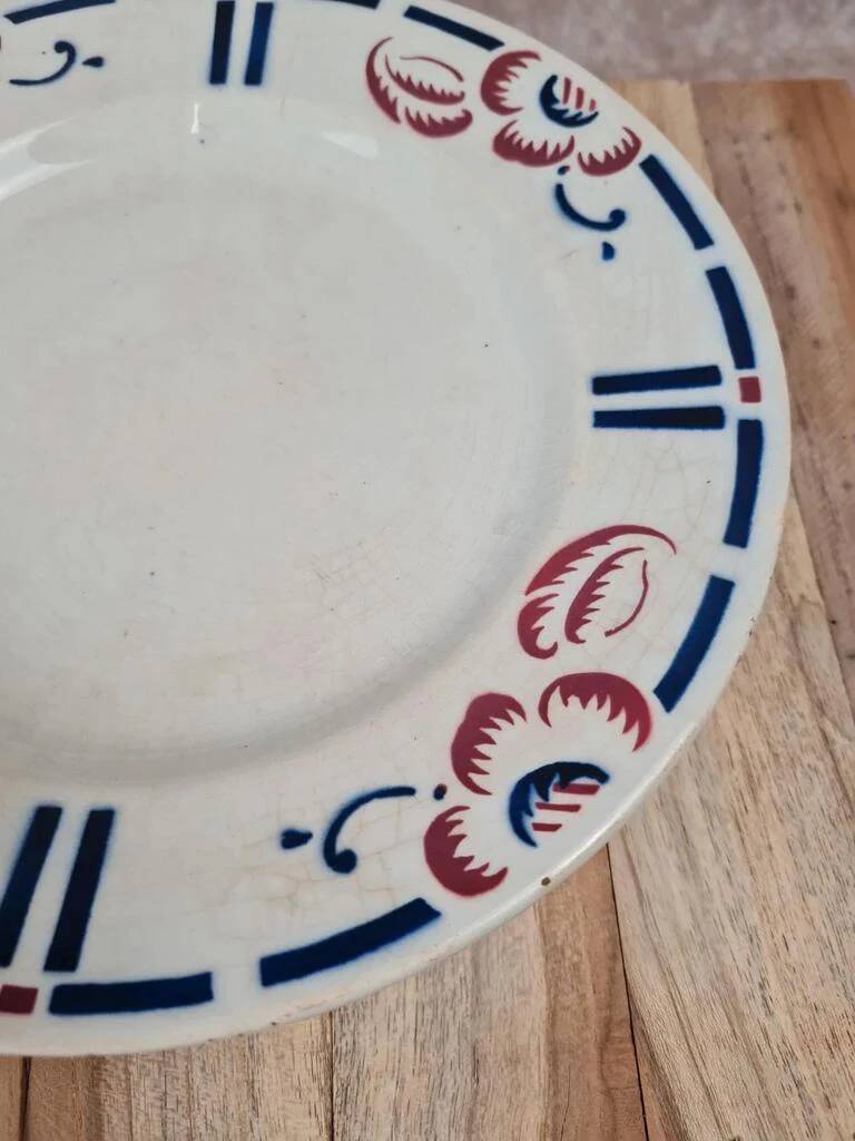 Antique Gien footed compote – Blue & red floral decoration