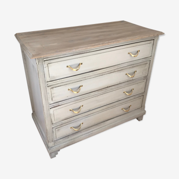 Old white patinated/cream dresser