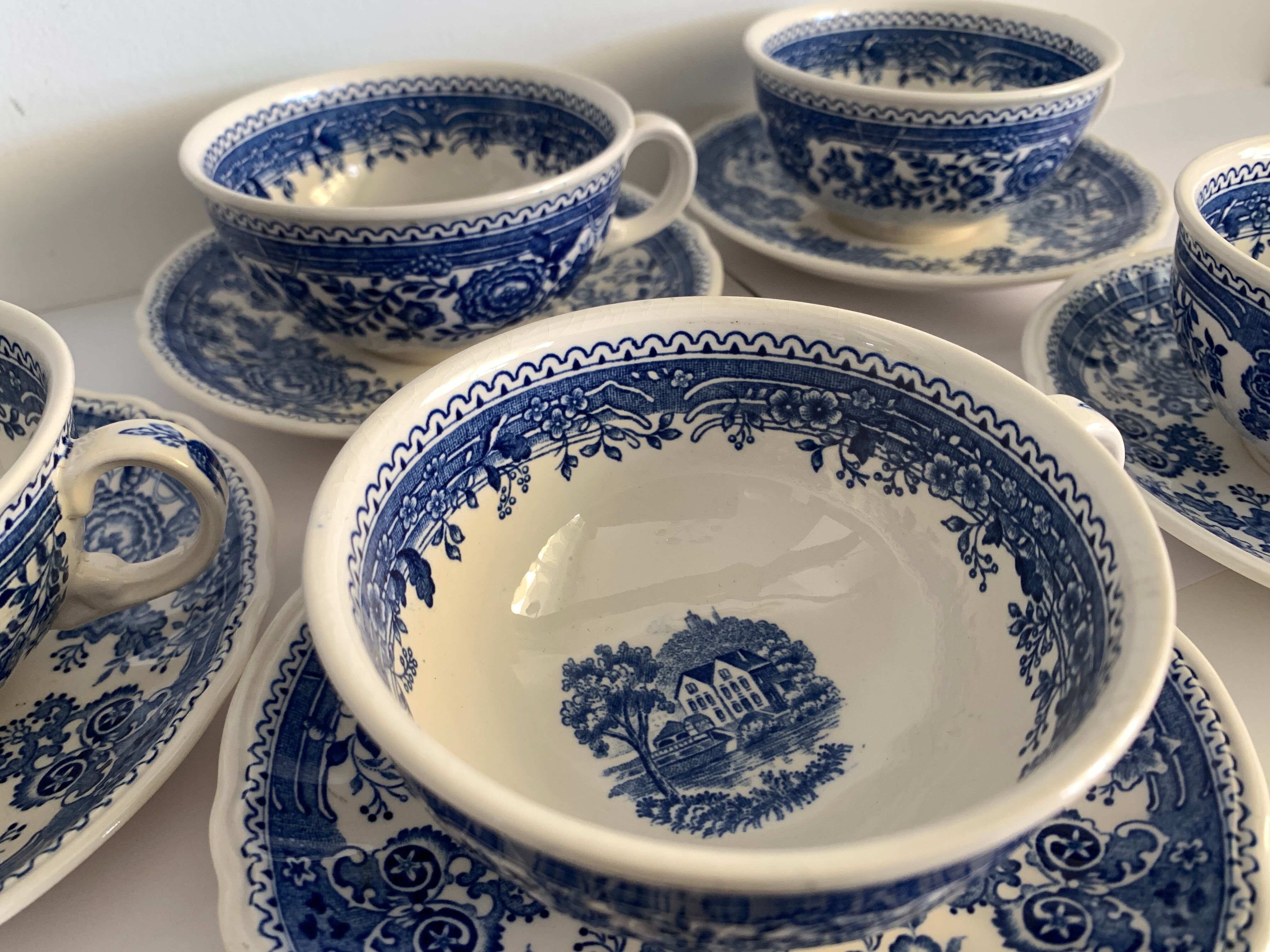 Old service Villeroy and Boch, blue Burgenland model, 27 pieces
