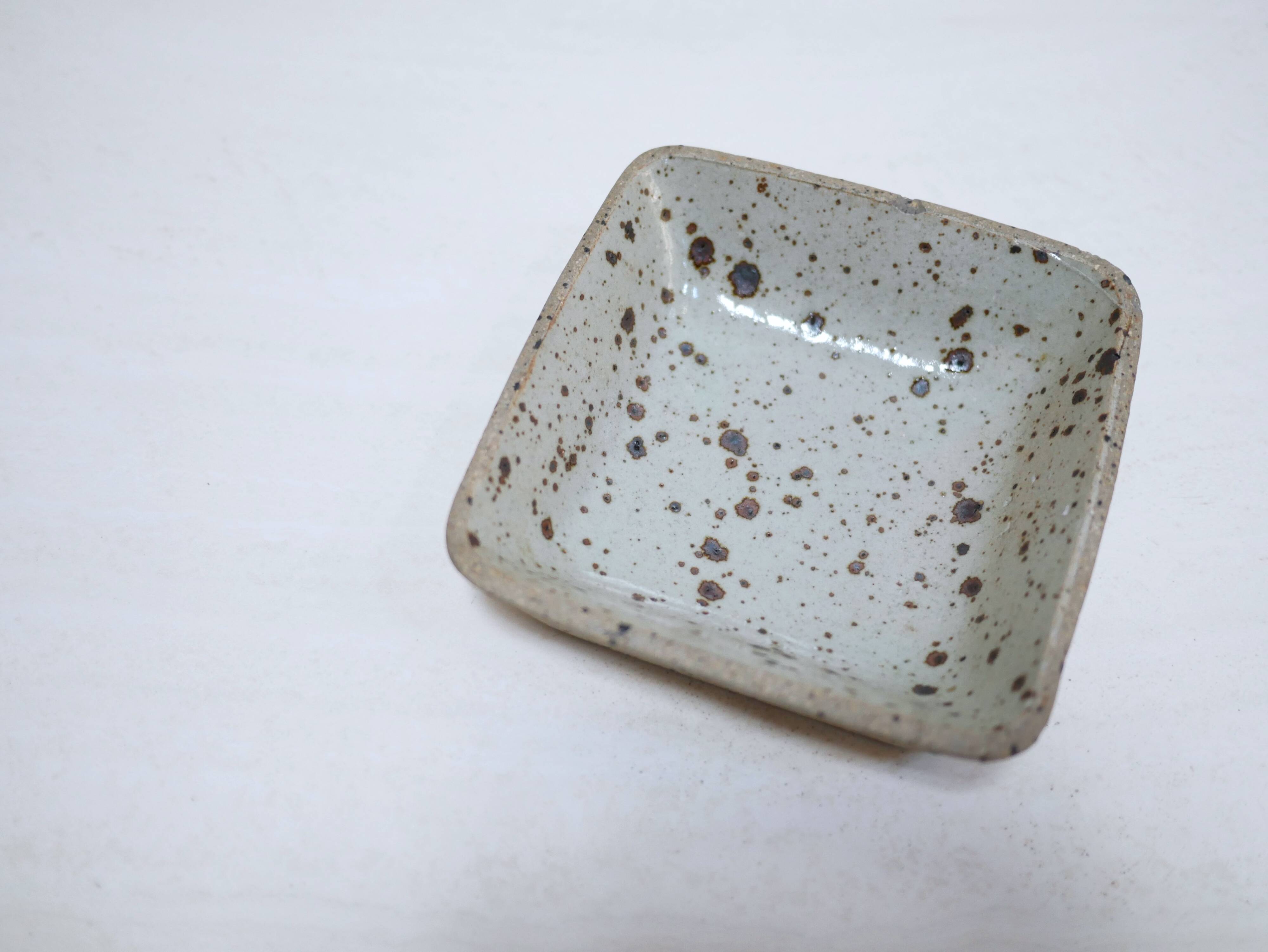 Vintage pocket tray in pyrite sandstone