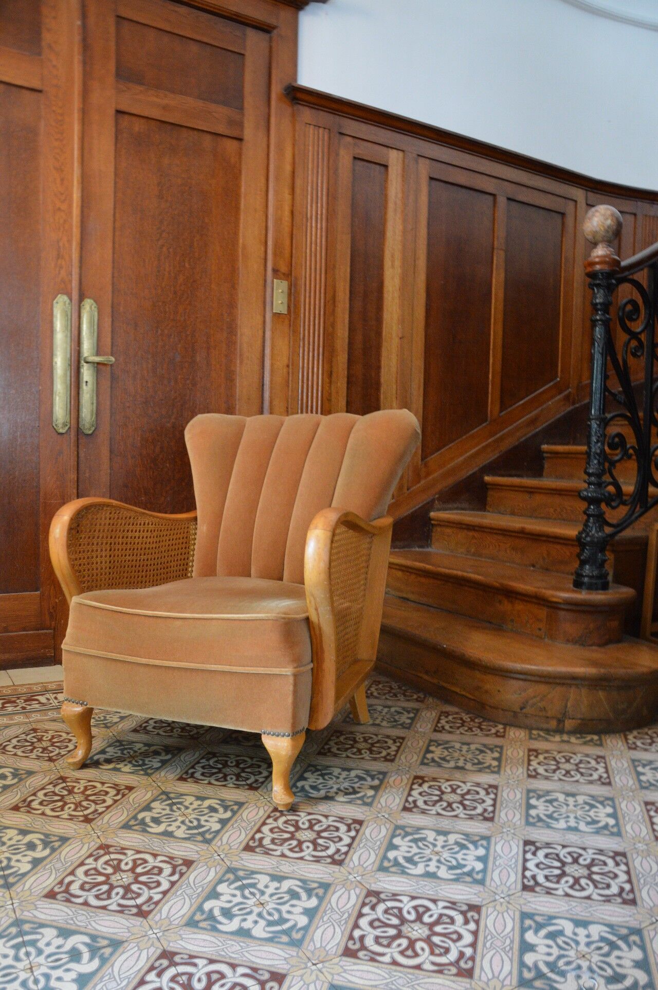 Chair caning and velvet cocktail