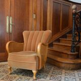 Chair caning and velvet cocktail