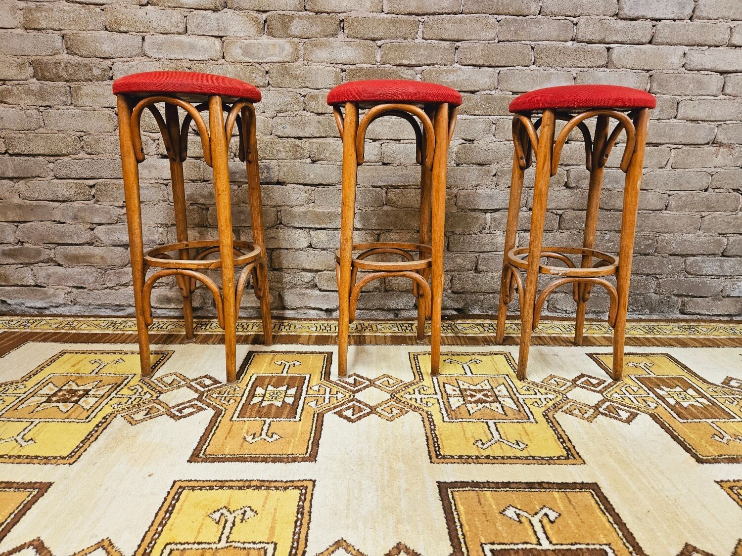 Set de 3 tabourets de bar en bois courbé 1960