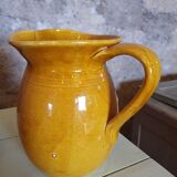 Carafe en grès jaune moutarde