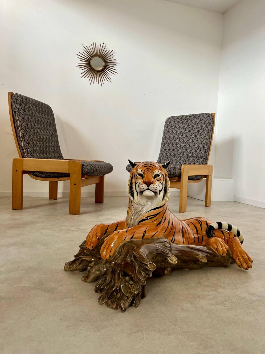 Old vintage ceramic tiger 70s Italian design lying position