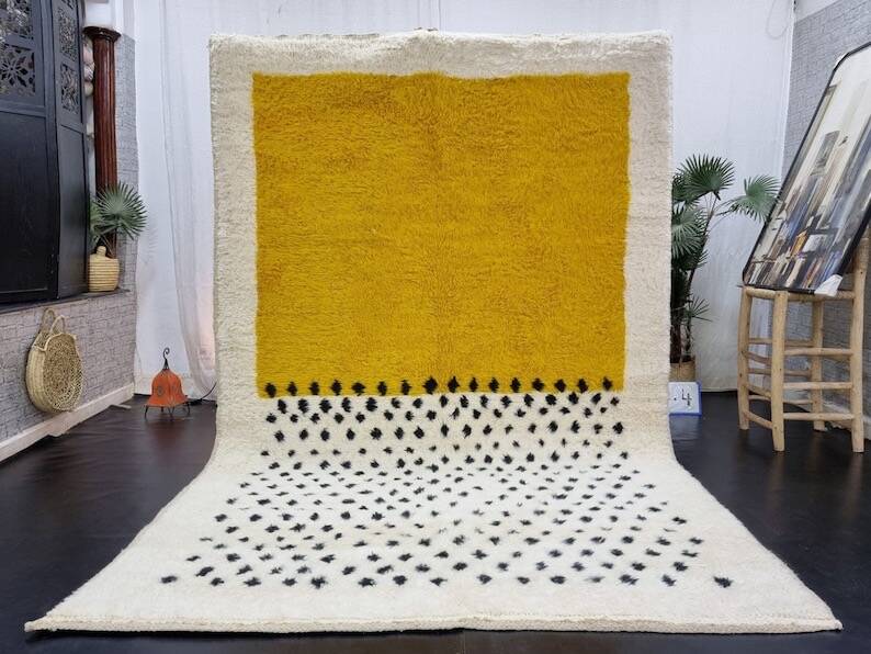 Handmade pure wool rug, size 150/250 cm.