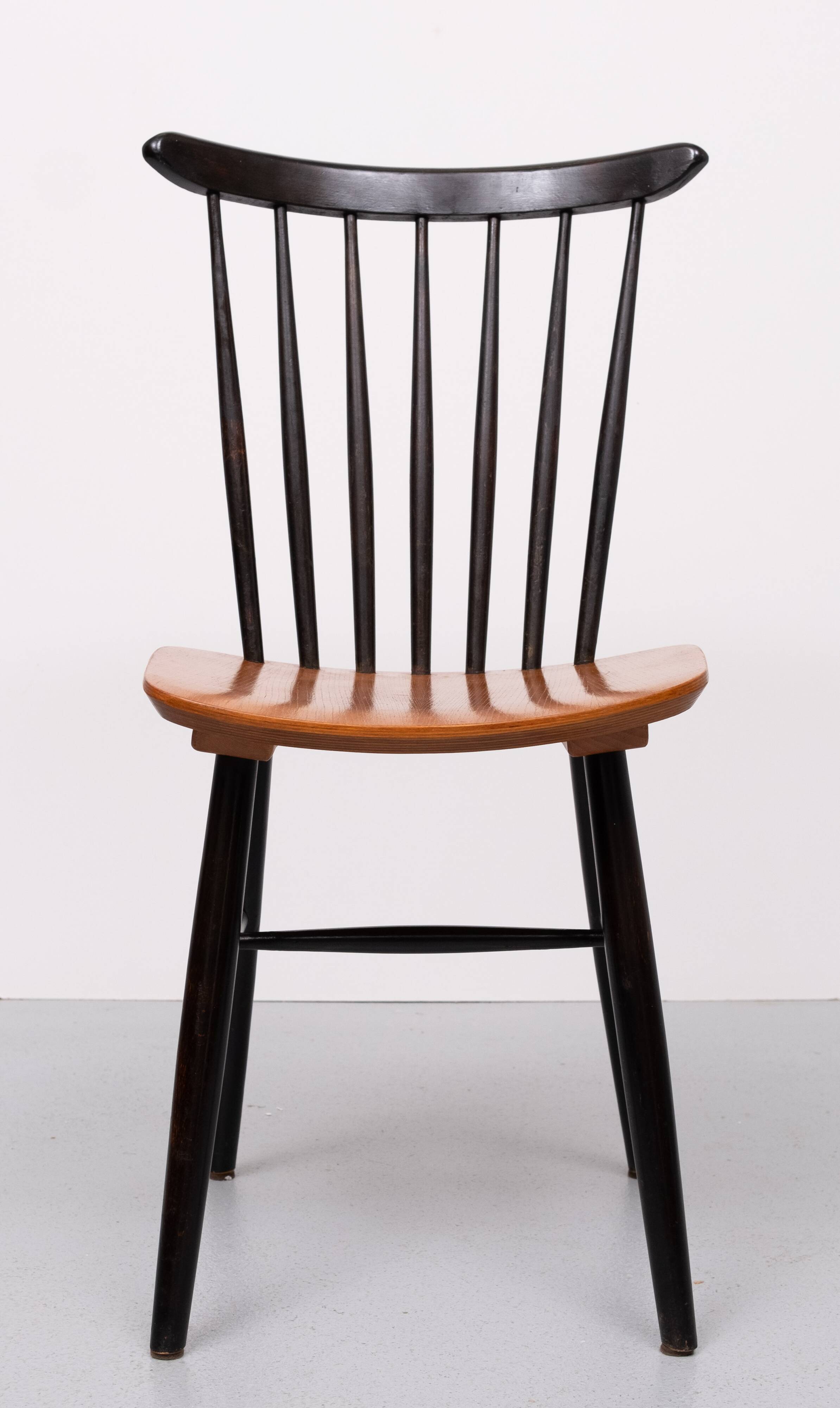 Set of 4 spindle back dining chairs 1960s holland