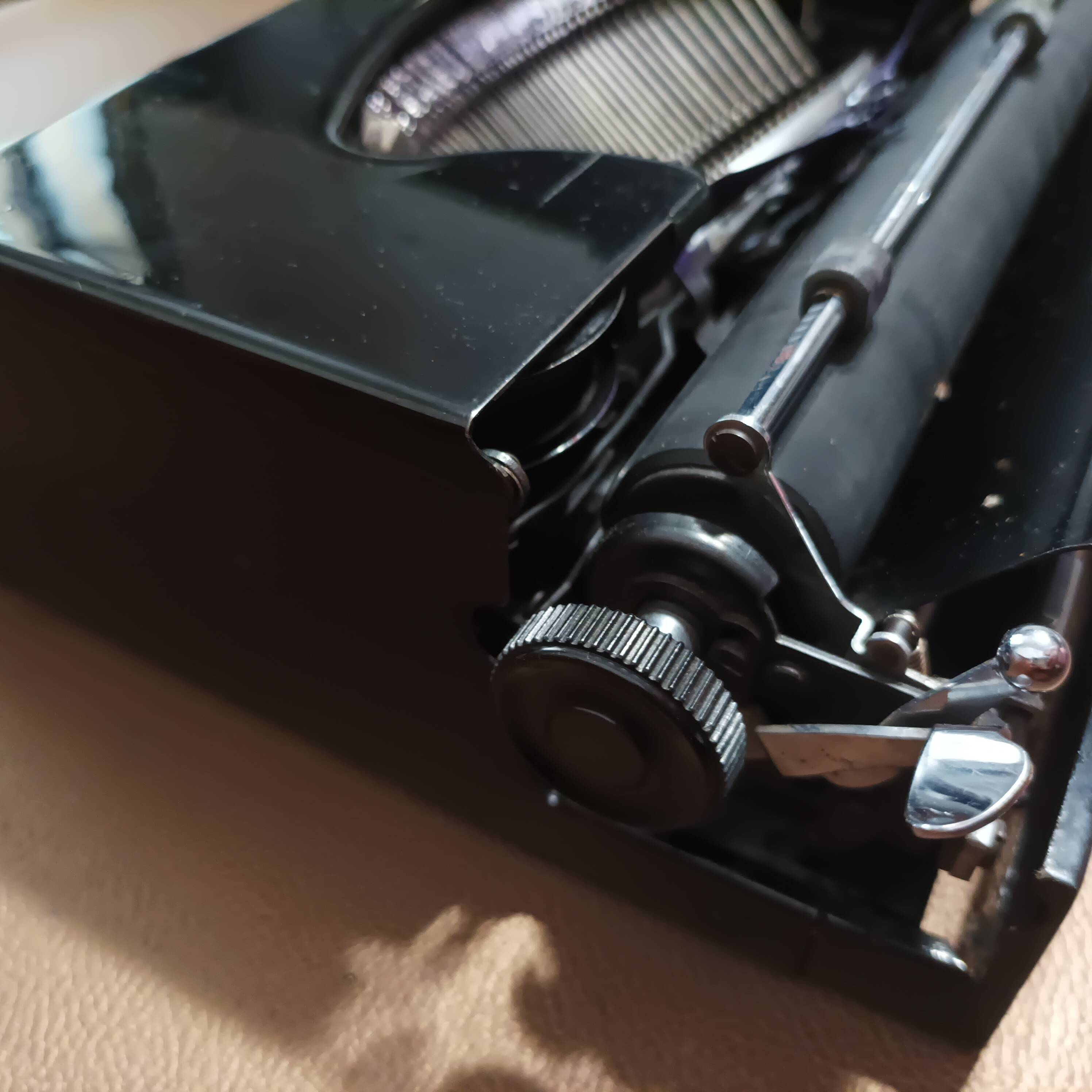 Grome Model N Typewriter, 1940's AZERTY Keyboard (RARE)