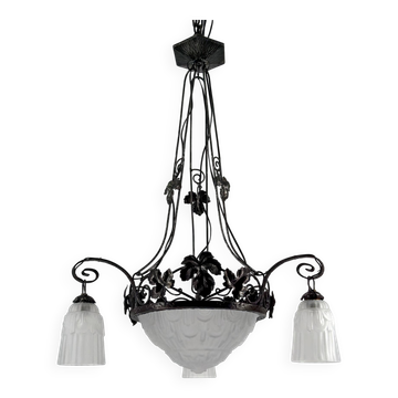 Lustre en fer forgé, tulipes / vasque en verre pressé-moulé, Art Deco, 1930