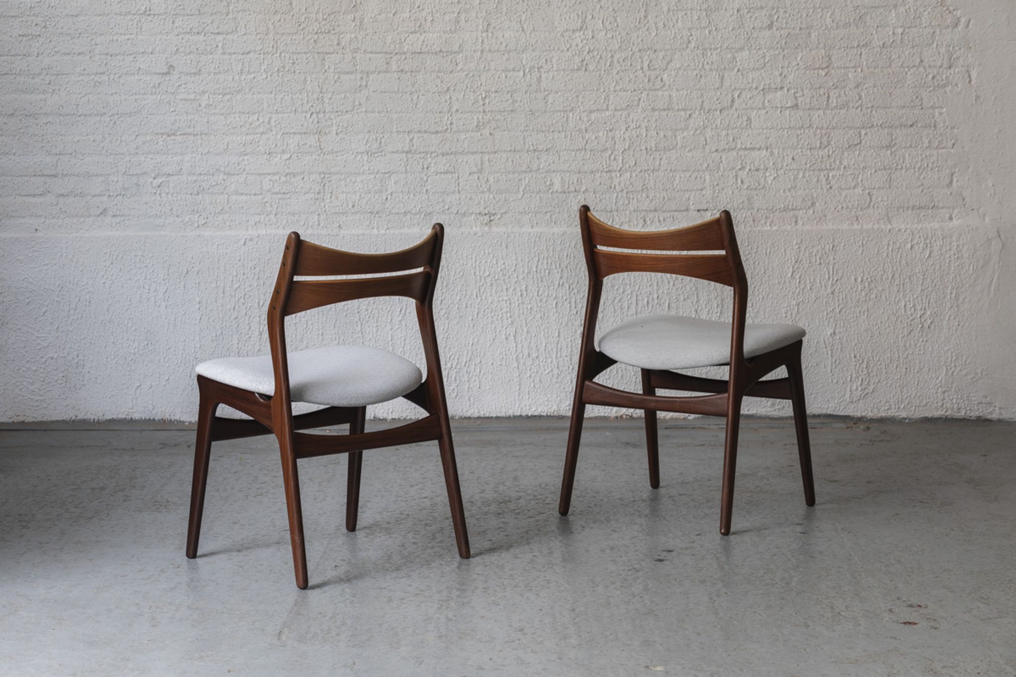 Set of 4 dining chairs ‘model 310’ by Erik Buch for Chr. Christensens Møbelfabrik, Danish design, 60